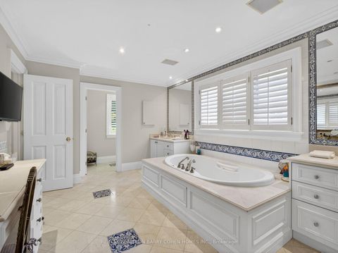 Photo 21 at 3 Vernham Court, Windfields, Toronto