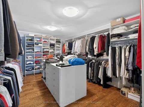 Photo 22 at 3 Vernham Court, Windfields, Toronto