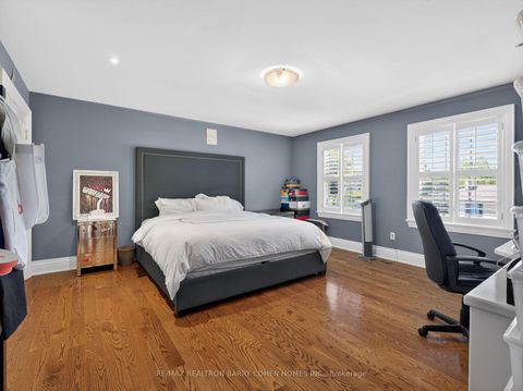 Photo 26 at 3 Vernham Court, Windfields, Toronto