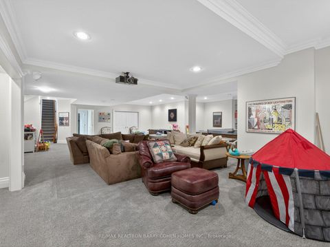 Photo 32 at 3 Vernham Court, Windfields, Toronto
