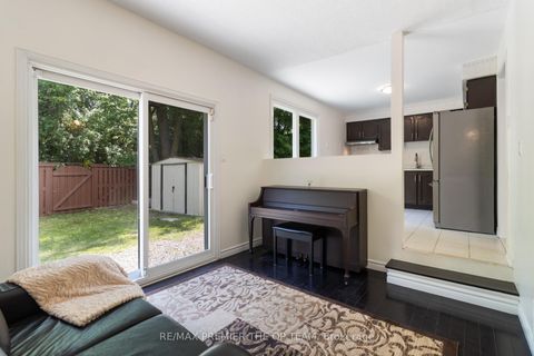 Photo 15 at 93 Sudbury Hall Drive, Rouge E11, Toronto