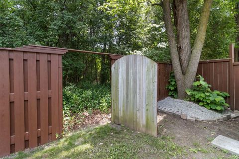 Photo 32 at 93 Sudbury Hall Drive, Rouge E11, Toronto