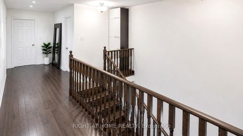 Photo 14 at 10 - 8900 Bathurst Street, Patterson, Vaughan