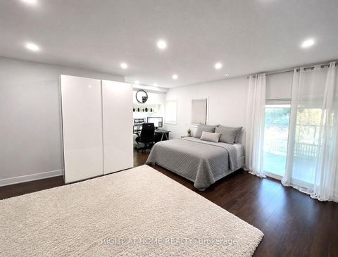 Photo 22 at 10 - 8900 Bathurst Street, Patterson, Vaughan