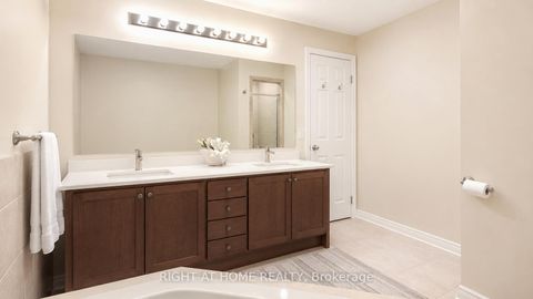 Photo 28 at 10 - 8900 Bathurst Street, Patterson, Vaughan