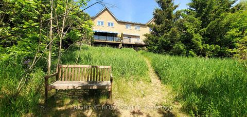Photo 41 at 10 - 8900 Bathurst Street, Patterson, Vaughan