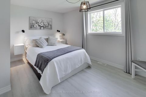 Photo 11 at 27 Lount Street, Wellington, Barrie