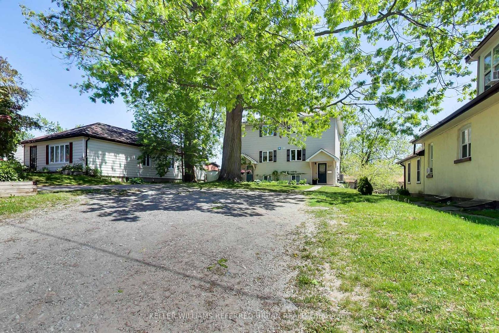 27 Lount Street, Wellington, Barrie photo number 2