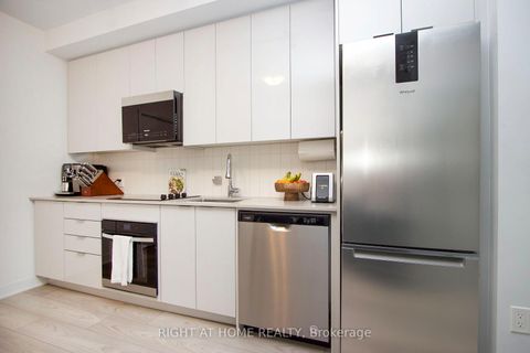 Photo 14 at 2920 Highway 7, Concord, Vaughan