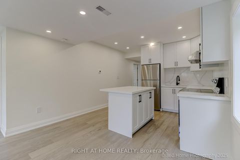 Photo 3 at 321 Tampa Drive E, Keswick South, Georgina