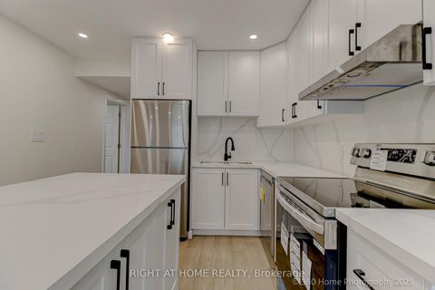 Photo 9 at 321 Tampa Drive E, Keswick South, Georgina