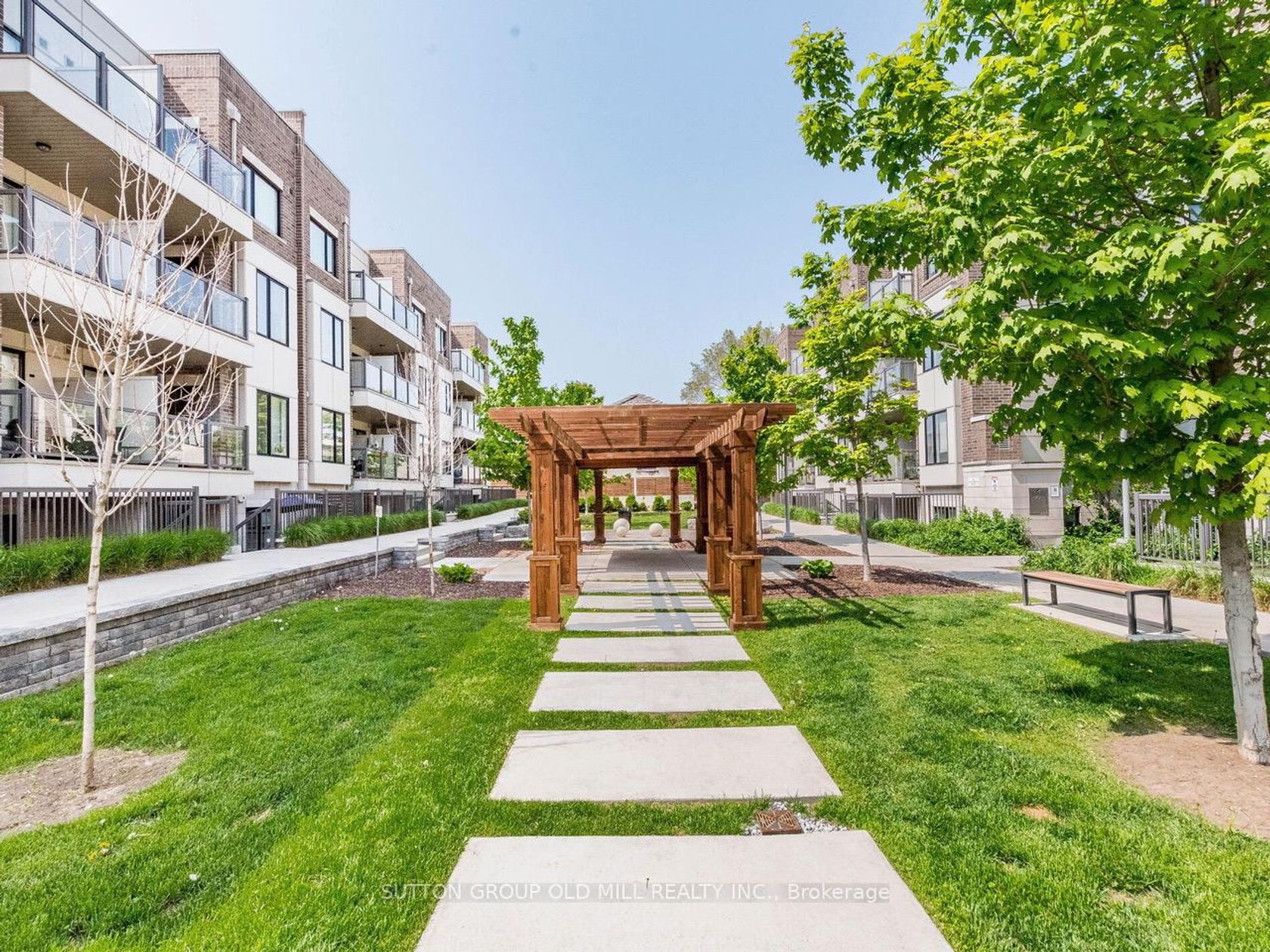301 - 6 Drummond Street, Mimico, Toronto photo number 2