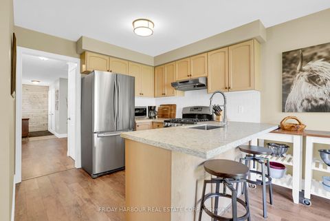 Photo 7 at 48 Sherwood Court, Northwest, Barrie
