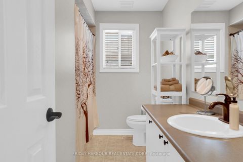 Photo 13 at 48 Sherwood Court, Northwest, Barrie