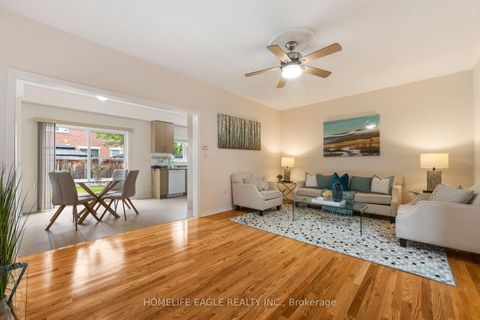 Photo 4 at 19 Gentile Circle, Elder Mills, Vaughan