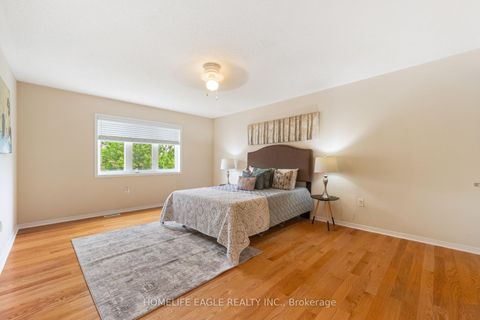 Photo 10 at 19 Gentile Circle, Elder Mills, Vaughan