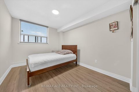 Photo 17 at 1414 - 100 Wingarden Court, Malvern, Toronto