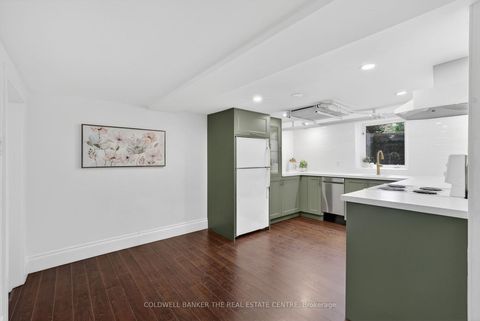 Photo 7 at B - 93B Douglas Crescent, Leaside, Toronto