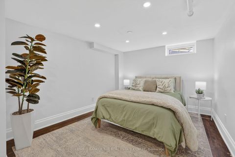 Photo 14 at B - 93B Douglas Crescent, Leaside, Toronto