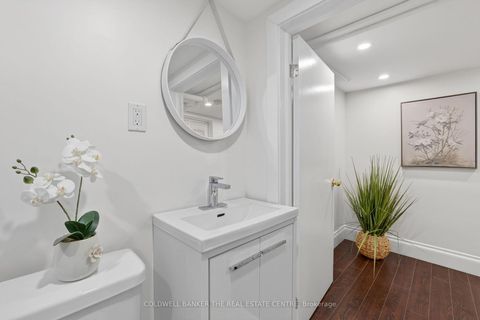 Photo 16 at B - 93B Douglas Crescent, Leaside, Toronto