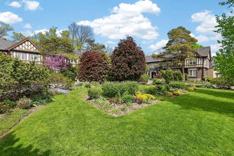 Photo 18 at B - 93B Douglas Crescent, Leaside, Toronto