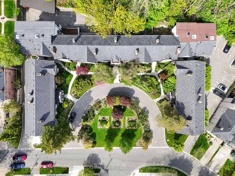 Photo 22 at B - 93B Douglas Crescent, Leaside, Toronto