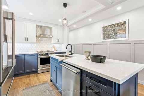 Photo 2 at 50 Denison Avenue, Chinatown, Toronto