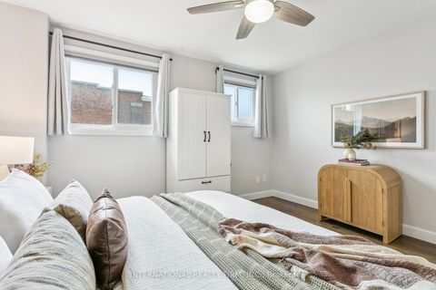 Photo 29 at 50 Denison Avenue, Chinatown, Toronto