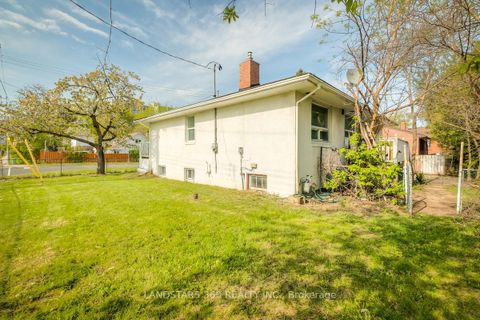 Photo 4 at 127 Galloway Road, West Hill, Toronto