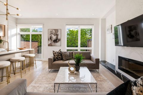 Photo 5 at 46 Crestridge Drive, Patterson, Vaughan