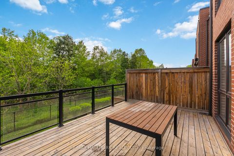 Photo 13 at 46 Crestridge Drive, Patterson, Vaughan