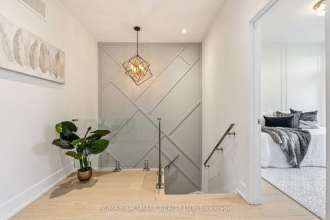 Photo 33 at 46 Crestridge Drive, Patterson, Vaughan