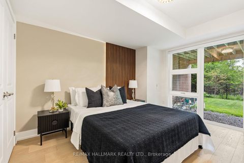 Photo 37 at 46 Crestridge Drive, Patterson, Vaughan
