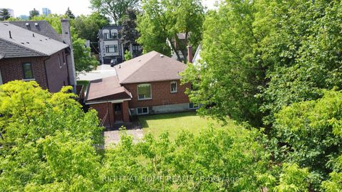 Photo 16 at 124 Patricia Avenue, Newtonbrook West, Toronto