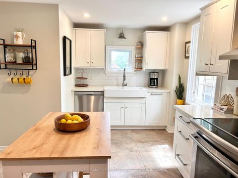 Photo 1 at 35 Grove Street E, Wellington, Barrie