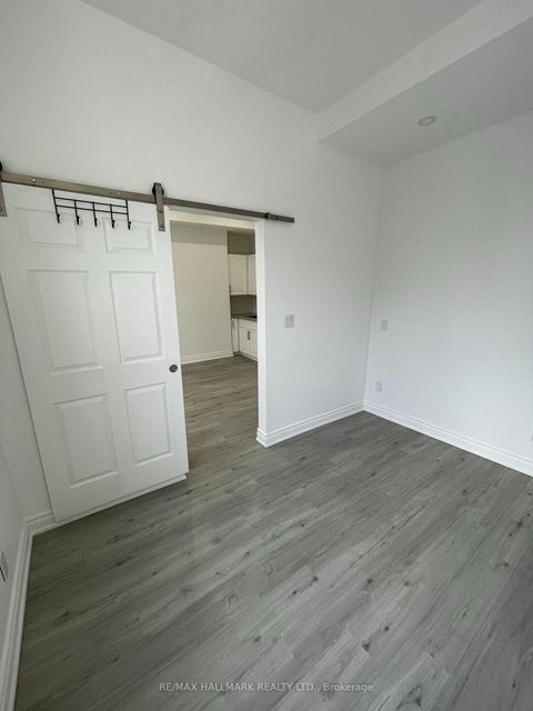 Photo 34 at 414 Dundas Street E, Moss Park, Toronto