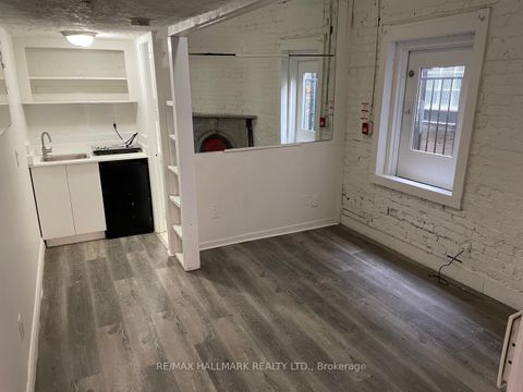 Photo 4 at 177 Carlton Street, Moss Park, Toronto