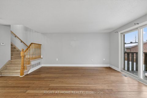 Photo 5 at 10 - 32 Sawmill Road, Ardagh, Barrie