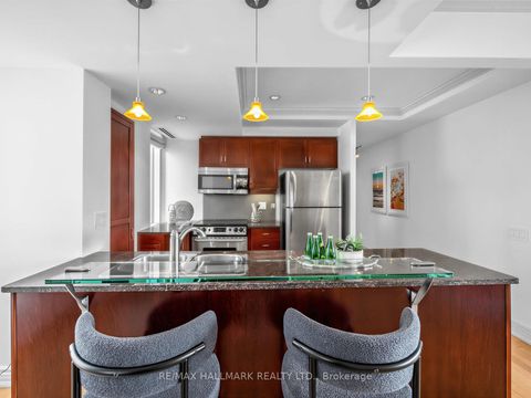 Photo 10 at 518E - 500 Queens Quay W, Waterfront Communities C1, Toronto