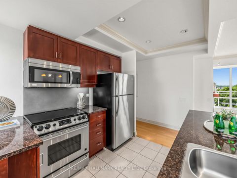 Photo 11 at 518E - 500 Queens Quay W, Waterfront Communities C1, Toronto