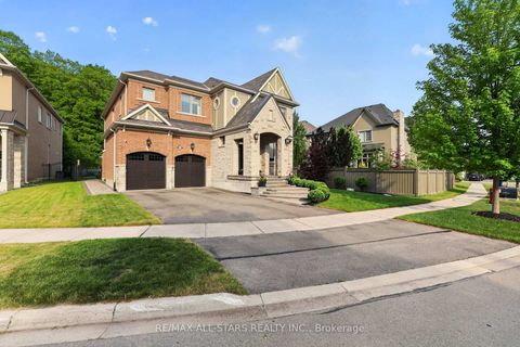 Photo 1 at 10 Forest Grove Court, Rural Aurora, Aurora