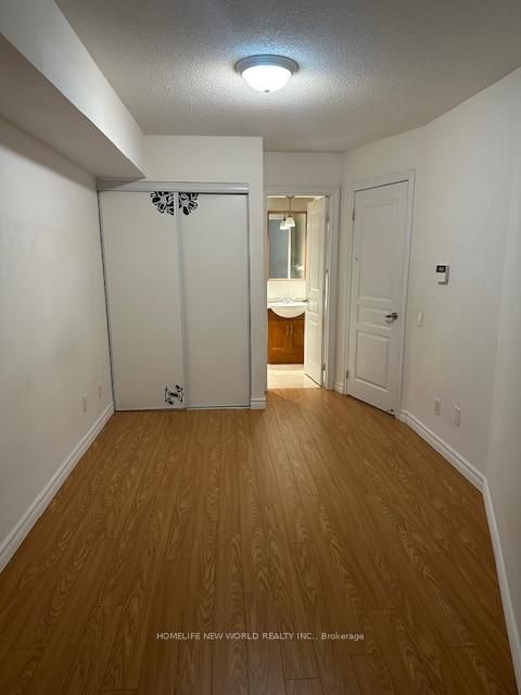 Photo 9 at 1 - 420 Kenneth Avenue, Willowdale East, Toronto