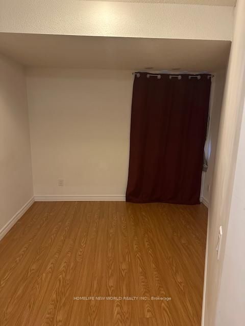 Photo 11 at 1 - 420 Kenneth Avenue, Willowdale East, Toronto