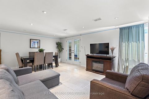 Photo 19 at 85 Letchworth Crescent, CFB, Toronto