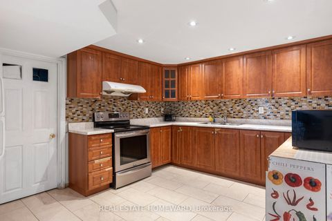 Photo 21 at 85 Letchworth Crescent, CFB, Toronto