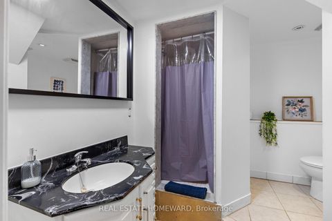 Photo 23 at 85 Letchworth Crescent, CFB, Toronto