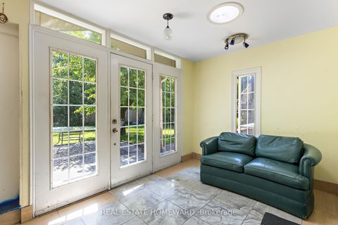 Photo 24 at 85 Letchworth Crescent, CFB, Toronto