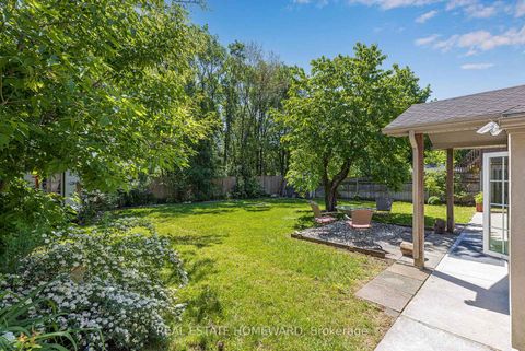 Photo 27 at 85 Letchworth Crescent, CFB, Toronto