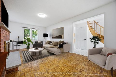 Photo 15 at 262 Barrhill Road, Maple, Vaughan