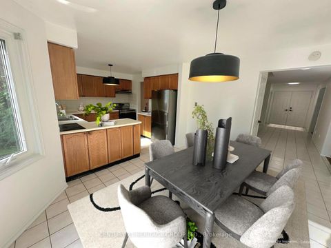 Photo 19 at 262 Barrhill Road, Maple, Vaughan